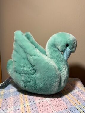 Walt Disney World Douglas Plush Marriott Swan Hotel Promo Rare NWT